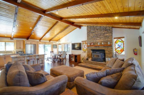 Big Bear Cabin about 2 Mi to Lake and Ski Slopes